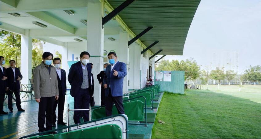 尊龙凯时集团党委书记、董事长任丁率队考察四川旅游学院